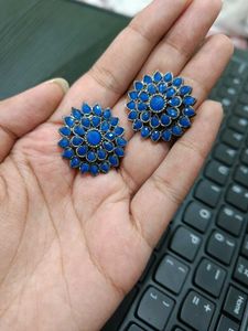 Pretty Blue Studs