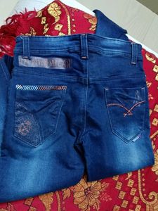 NEW BOYS BLUE COLOUR JEANS WITHOUT WEAR ONCE