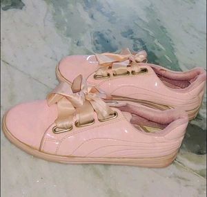 Trendy Sneakers