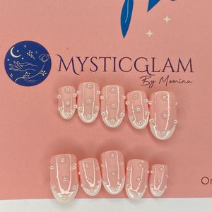 French Nails with Pearl Details - Press On Nail