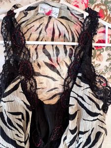 BEAUTIFUL VINTAGE DRESS 🖤(imported from us)