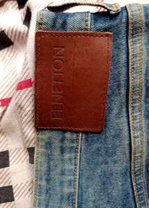 UCB (United colors Of Benitton) Original Jeans. Slim Fit And Strechable 38 Size