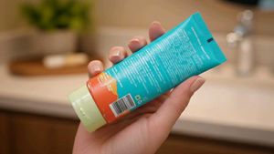 Pilgrim Vitamin C Brightening Gel Face Wash