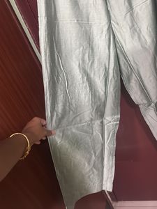 Elegant Kurta Set perfect for festive season