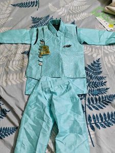Boys&#39; Blue Duck Waistcoat Set