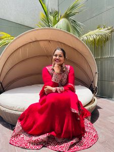 Read Long Ethnic Gown