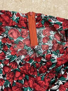 Berrylush MIDI Side Cut Skirt