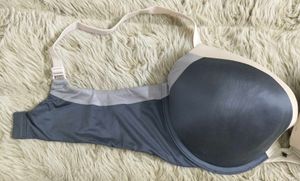 💖 Victoria&#39;s Secret &#34;Fabulous&#34; Plunge Bra 💖