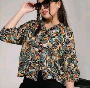 Crop boxy shirt !