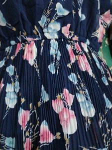 Top. Size 34 /M