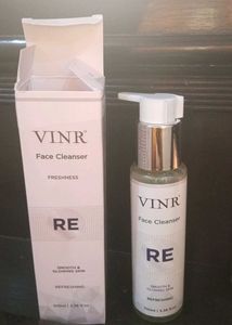 VINR Face Cleanser - RE - Smooth & Glowing