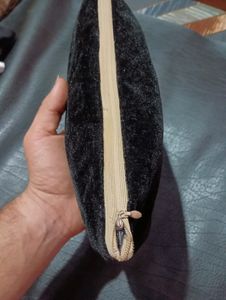Women&#39;s Black Velvet Purse 👛 With Chain