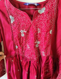 Beautiful Maroon Embroidered Top😍-sale!