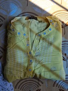 woman kurti set