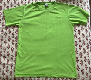 Active wear t-shirt for women