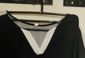 Women Black And White Top (XL-42)