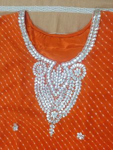 Beautiful Orange Kurta Set With Gotta Patti Work And Leheriya Print