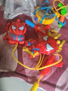 3 pichkari 100 per piece