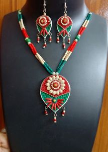 Wooden Beads Necklace