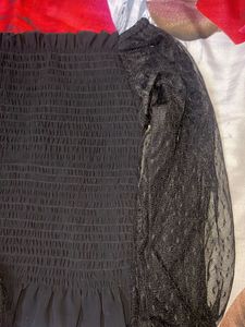 Black Balloon Sleeves Top