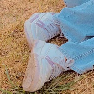 Red Tape Sneakers