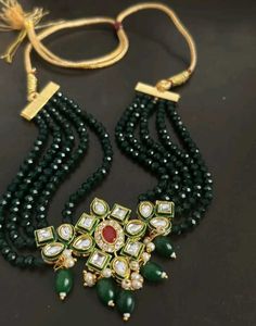 Emerald Kundan Set