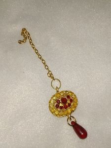 Beautiful Stone Necklace Set...With Red And Golden