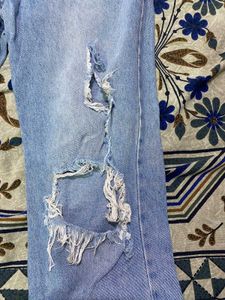 Ripped Denim Mom Fit Jeans