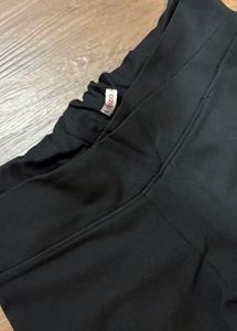 Black jeggings