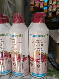 Mamaearth Onion Shampoo