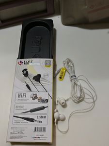 U&amp;i Flower Perfume Wired Earphones