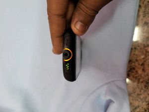 Sony Ericsson WT19i