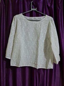 WHITE CUT OUT TOP FOR SUMMER