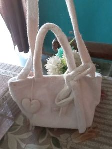 Cute Akitly White Fluffy Handbag