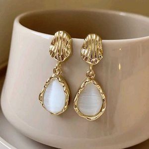 Elegant Earrings With New Tag🤍