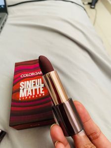 COLORBAR NUDE LIPSTICK