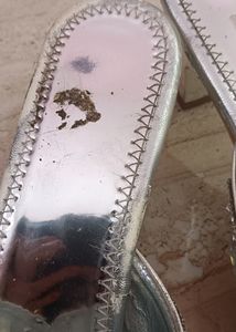 Sandals We Can Say 1kg Sai Kam