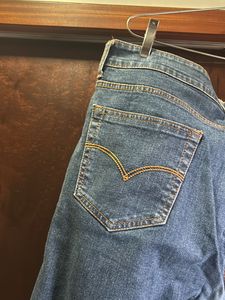 Straight Jeans