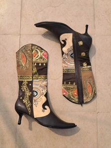 Vintage Vero Cuoio Kitten Heeled Boots