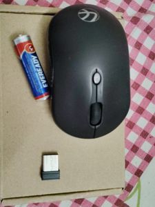 Wireless Mouse In good Condition With One Cell