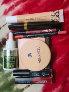 Fully Covered Makeup Products Sets