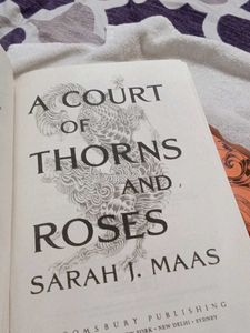 A Court Of Thorns And  Roses