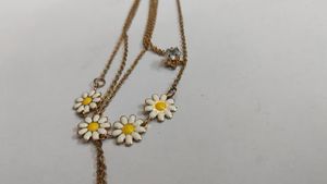 Daisy Chain Layered Necklace