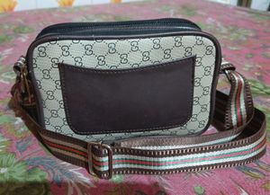 Trendy Sling Bag 🛍️🛍️