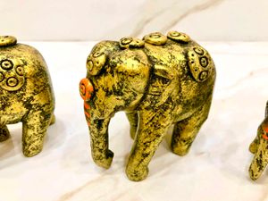 (Combo Set Of 4)Elephants family decor Showpiece