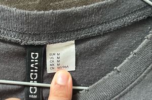 HM SIZE M Graphic Print Tee