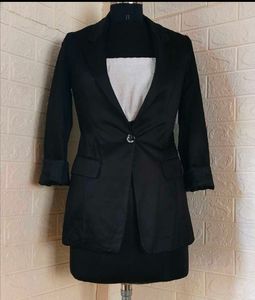 Classic Korean Black Blazer