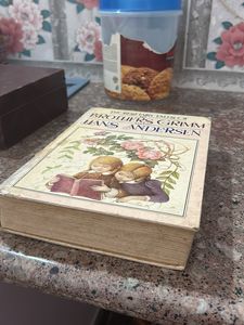 Large Volume Of 43 Fairy tales