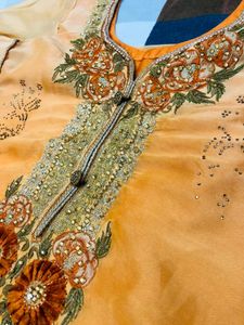 Beautiful Orange set Of Suit ❤️
