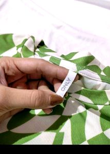 ONLY GREEN Full Sleeves ABSTRACT TOP